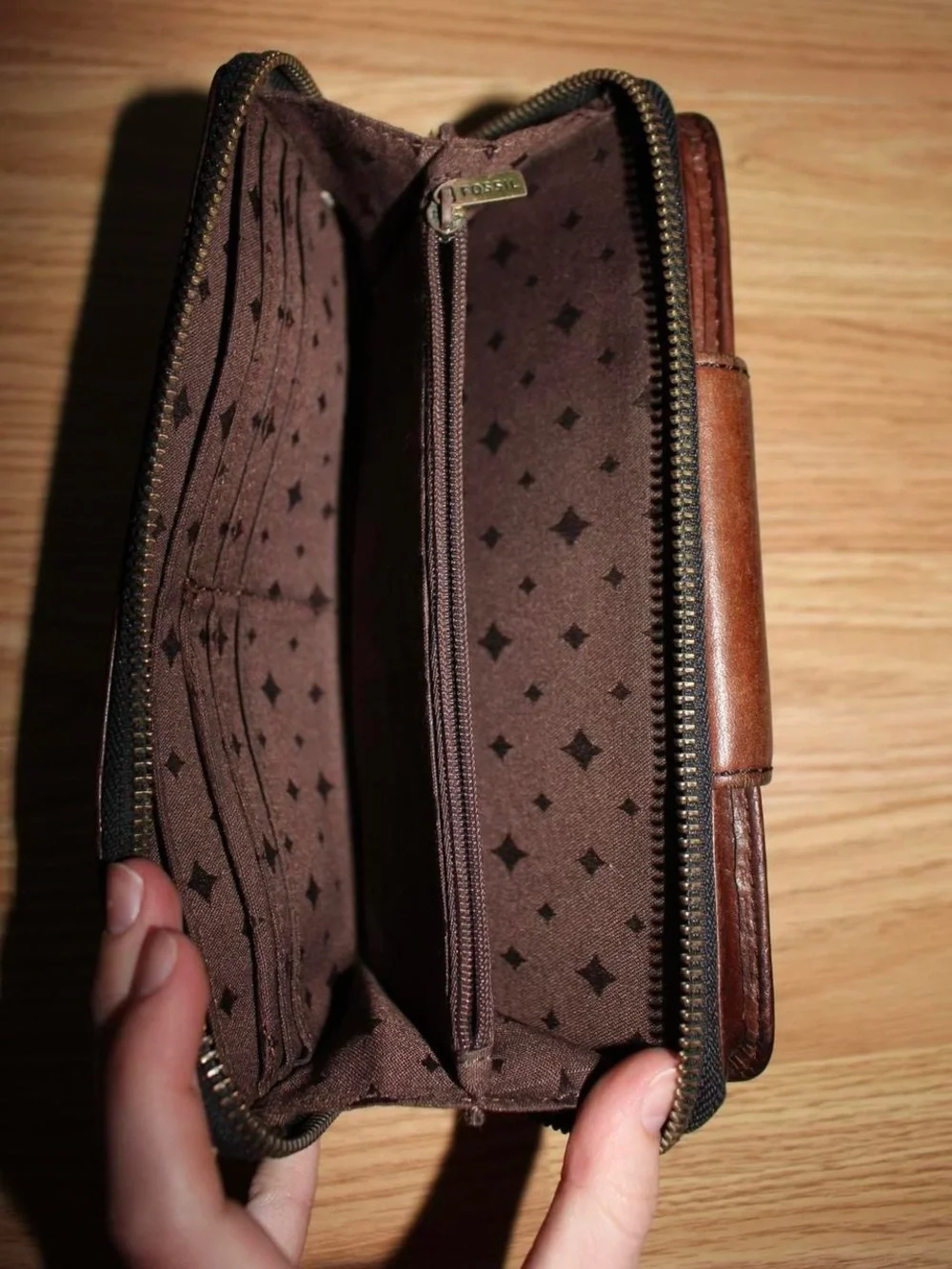 Fossil Brown Leather Wallet with Gold-Tone Logo - Picture 4 of 6